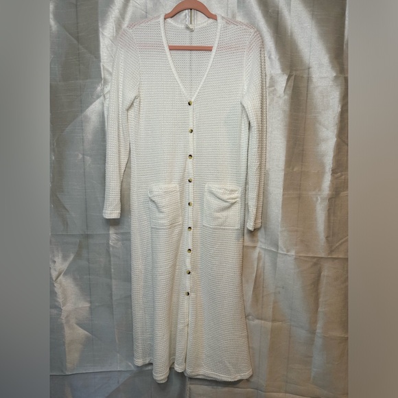Longline Ivory Button Down Cardigan - Picture 6 of 11